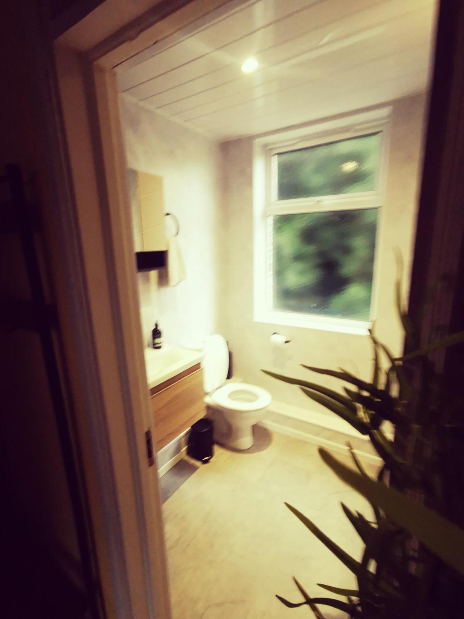 Entire 1 Bed Spacious Apartment, Private Balcony & Study Room Near City Whitehouse  Exterior foto